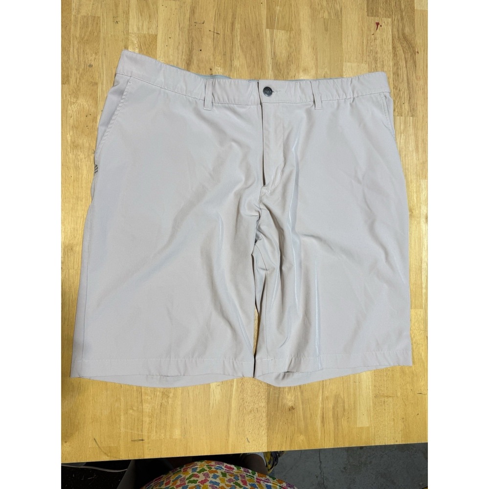 Adidas Ultimate365 Golf Shorts Mens 38 Beige Stretch Performance 10" Inseam